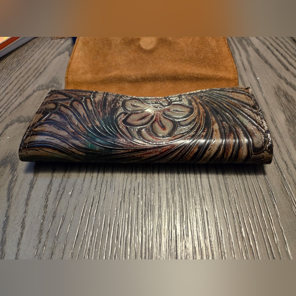 Patricia Nash Floral Embossed Leather Wallet In Tobacco - Picture 5 of 7